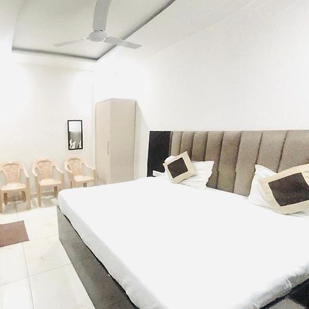 Hotel Green Apple Bareilly Εξωτερικό φωτογραφία