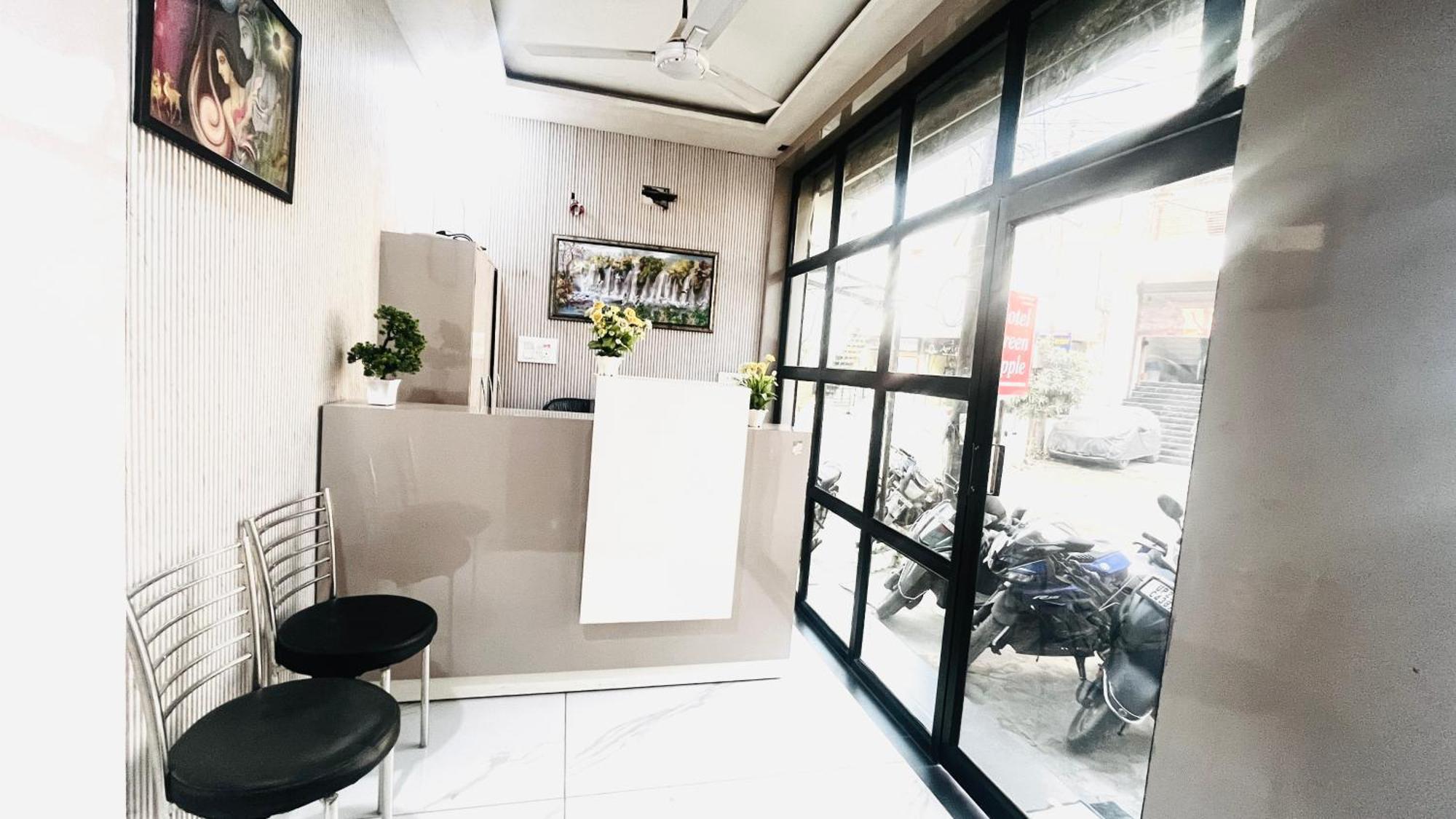 Hotel Green Apple Bareilly Εξωτερικό φωτογραφία