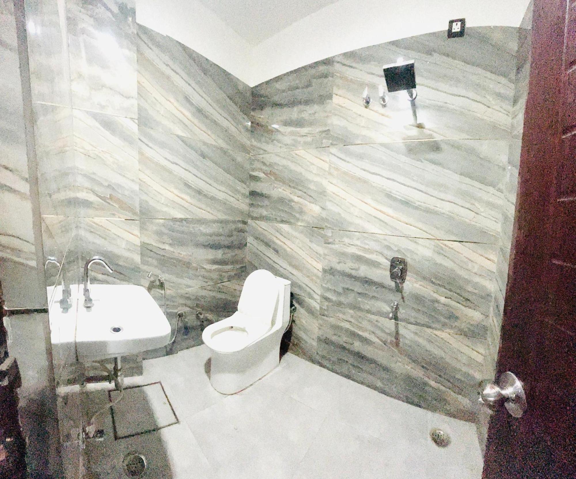 Hotel Green Apple Bareilly Εξωτερικό φωτογραφία