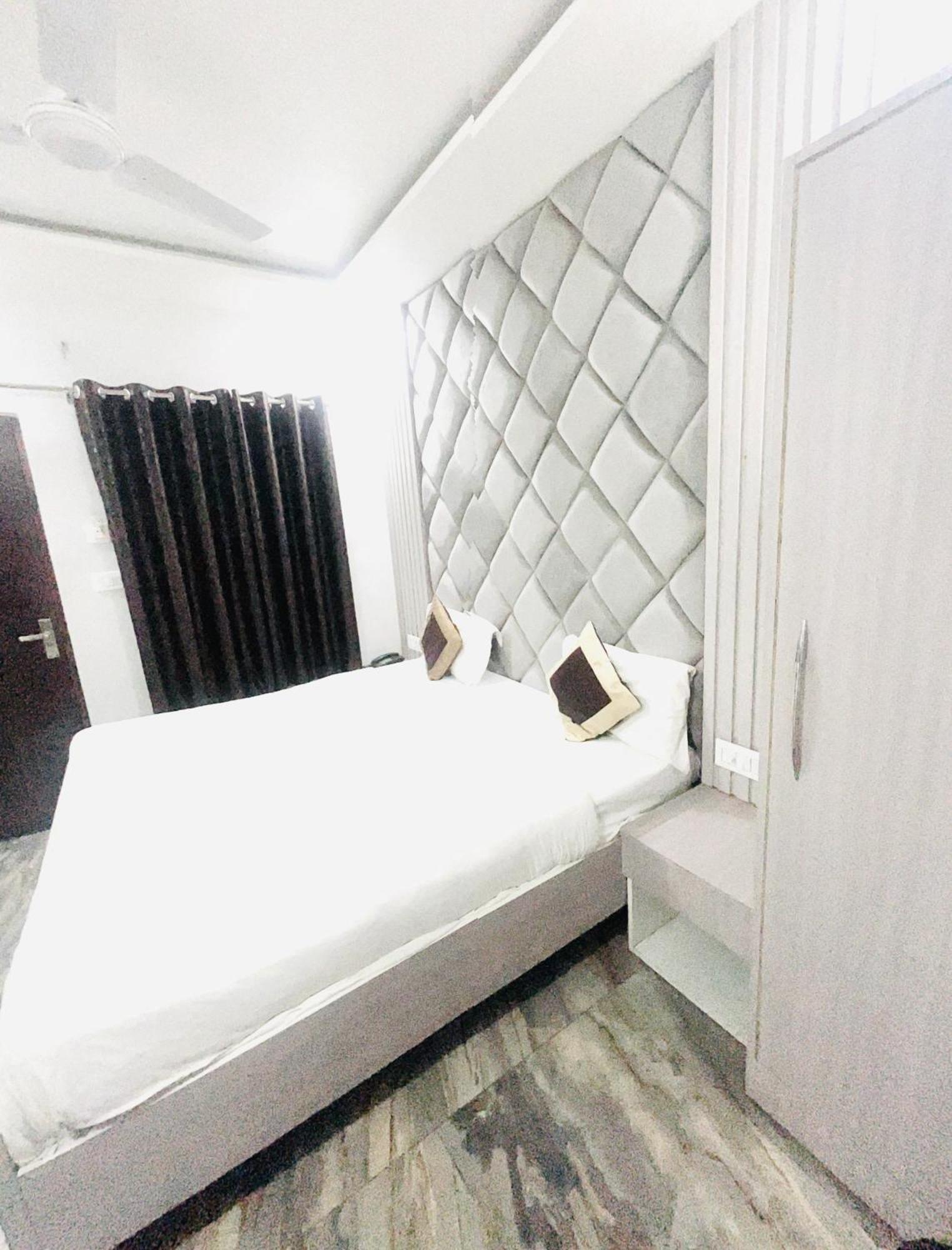 Hotel Green Apple Bareilly Εξωτερικό φωτογραφία